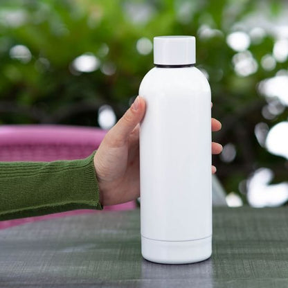 Gourde isotherme ThermoLife une gourde blanche