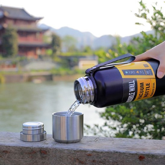 Gourde isotherme Inox dosette