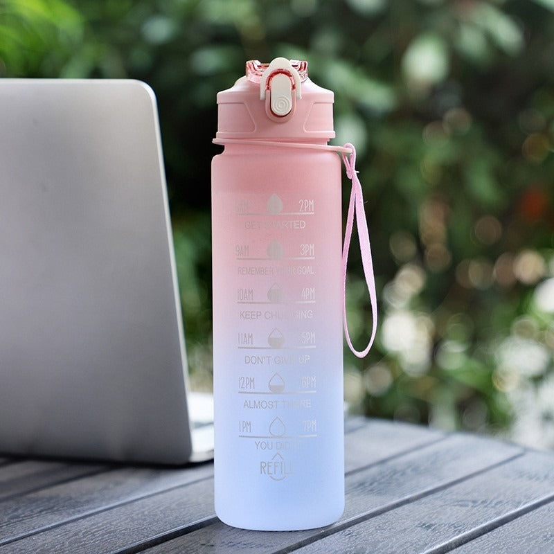 Gourde plastique 750 ml ecolight rose