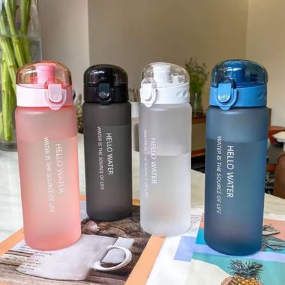 Gourde plastique | Ultralégère - Lunch Box Boutique